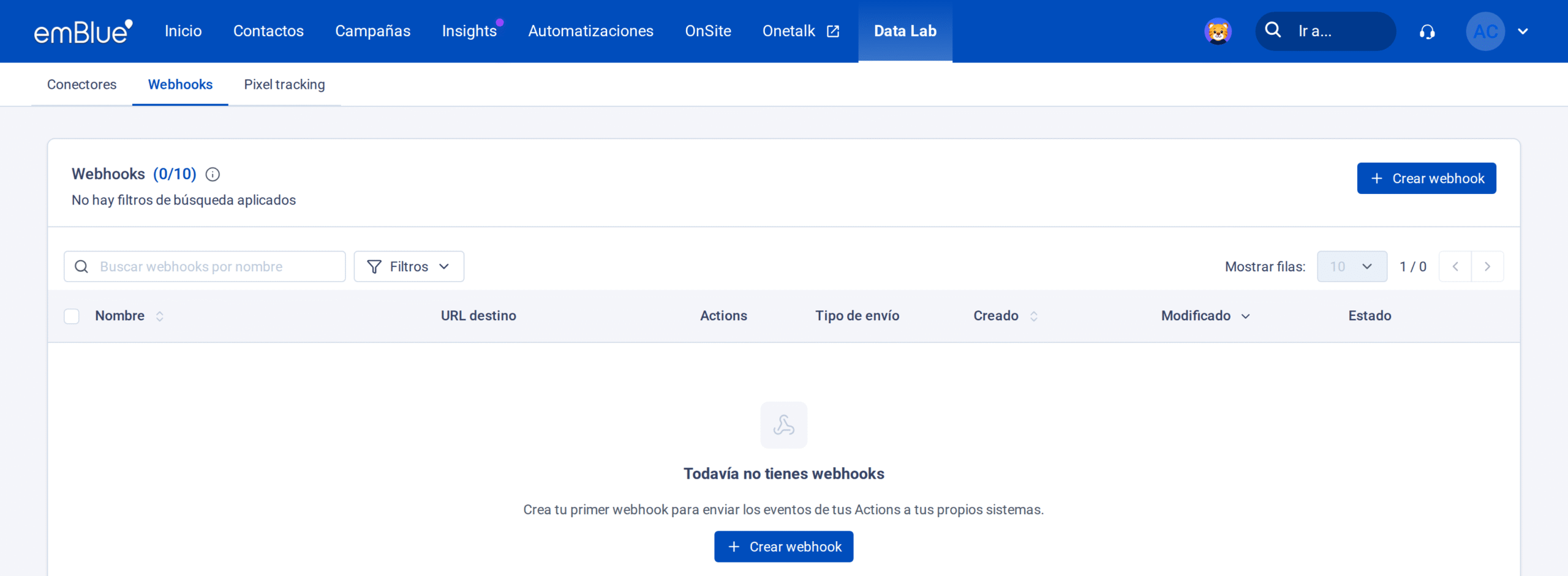 Pestaña Webhooks en Data Lab con la lista vacía y el botón Crear webhook.